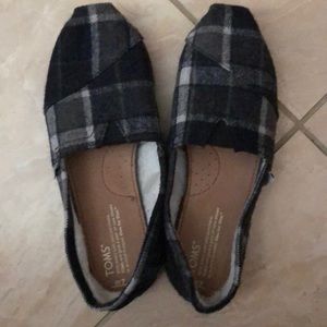 Patterned Toms